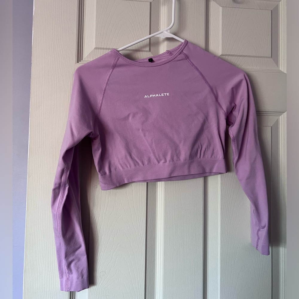 Alphalete pink crop top